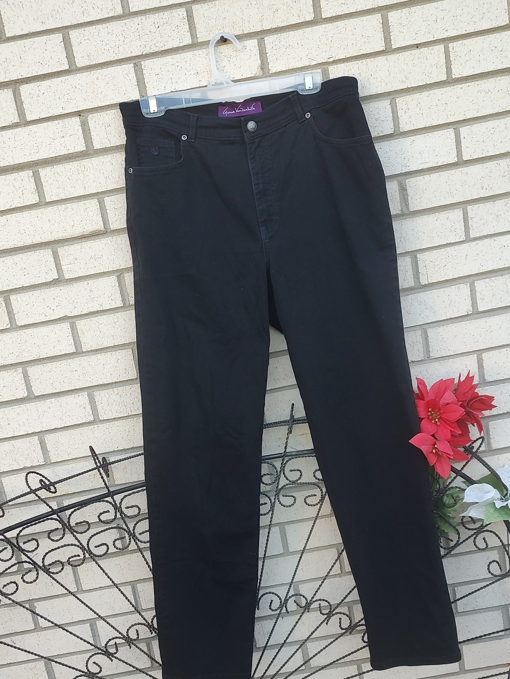 Gloria Vanderbilt Black//Jeans - Picture 4 of 10